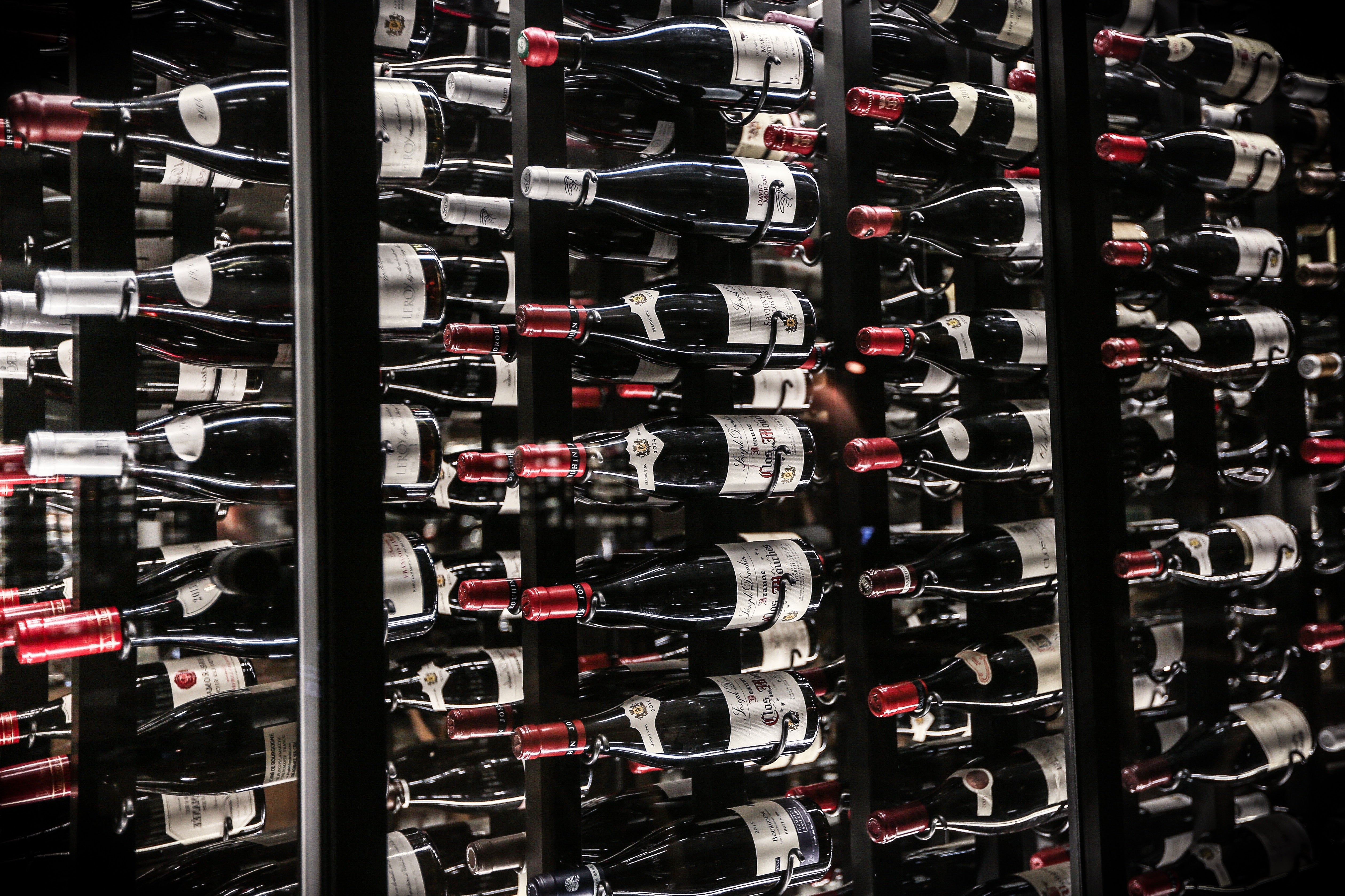 How to Store Wine Safely in 6 Easy Steps